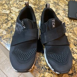 Tiem size 7.5 cycle shoes